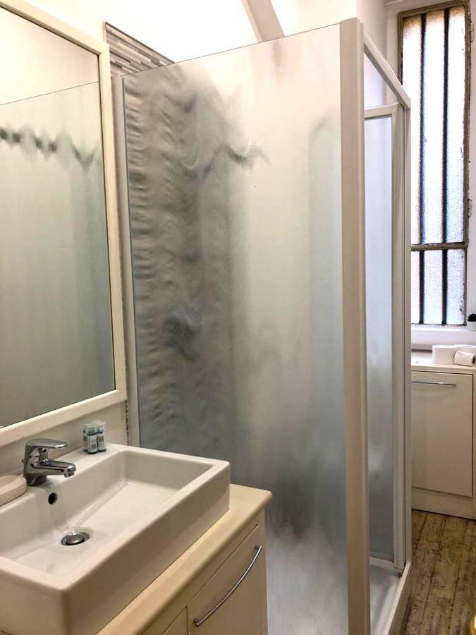 Castel Morrone Apartment มิลาน ภายนอก รูปภาพ