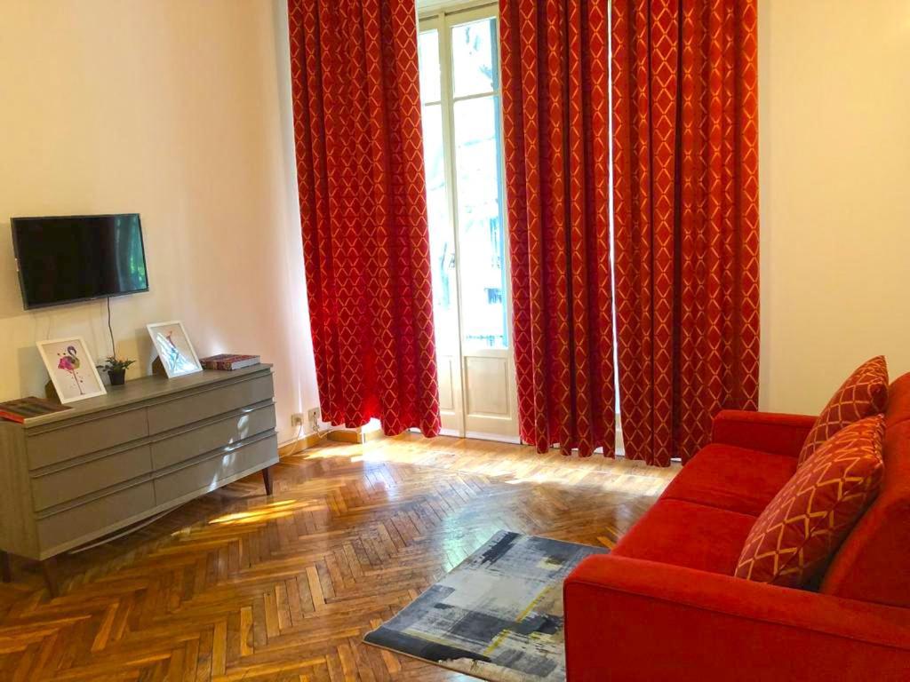 Castel Morrone Apartment มิลาน ภายนอก รูปภาพ