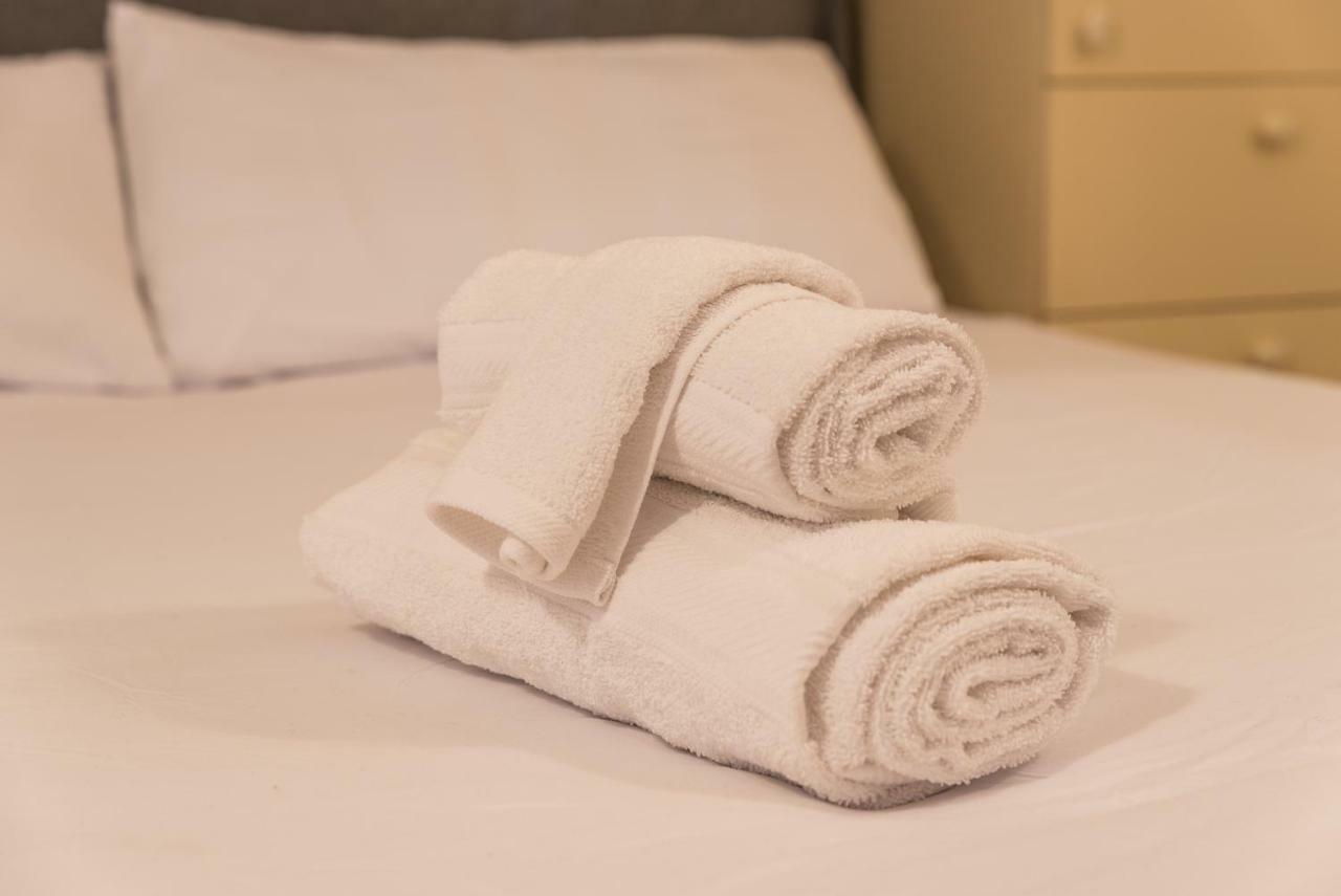 Castel Morrone Apartment มิลาน ภายนอก รูปภาพ